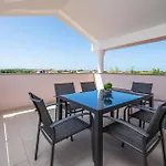 Apartment 2 Bedroom Awesome In Valbandom